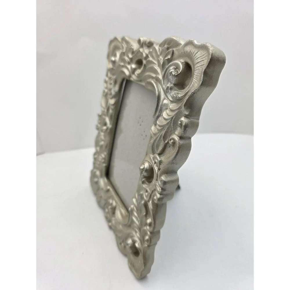 Sicura Ornate Scroll Plume Picture Frame 8.5x7 Resin Wood 3.5x5 Photo‎ Silver